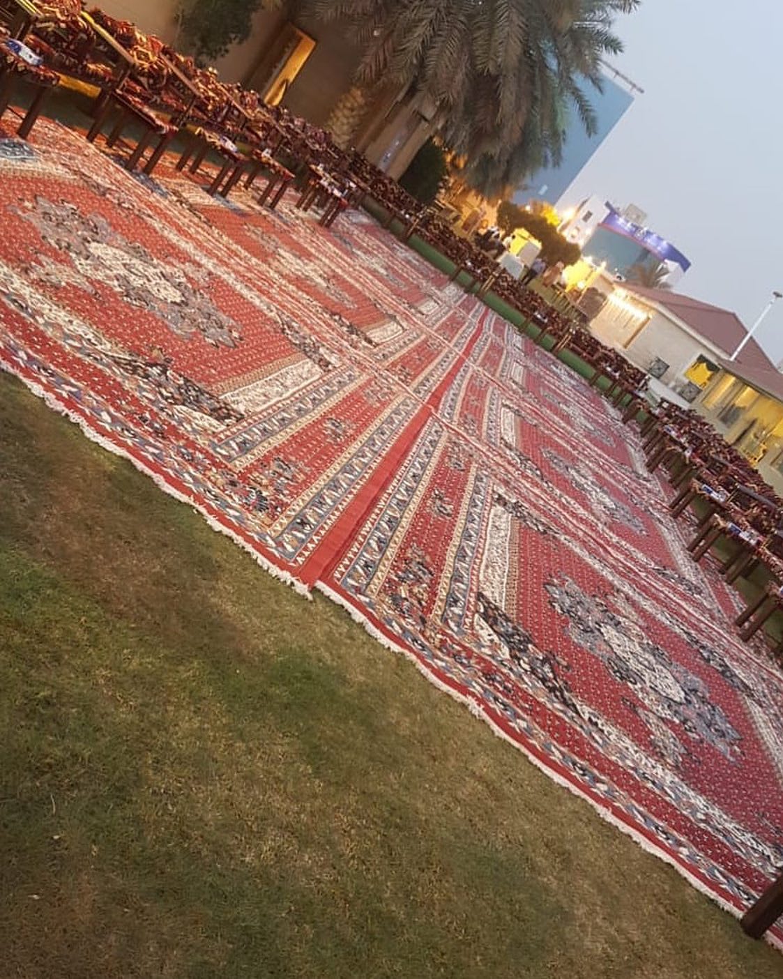 قهوجيين عزاء: تنظيم ضيافة العزاء باحتراف يخفّف عن أهل المصاب ويرحّب بالمعزّين